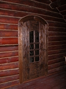 Дверь под старину из дерева